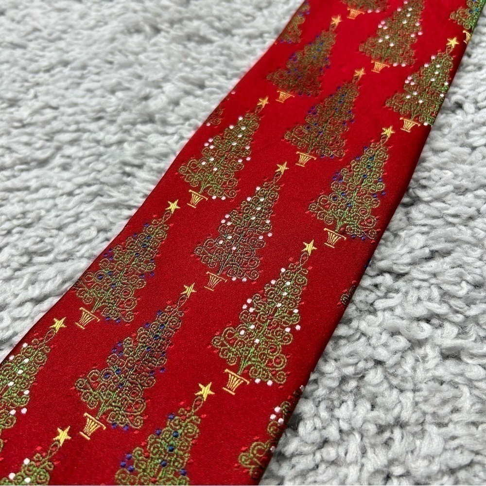 Nicole Miller Neck Tie 100% Silk Holiday Christmas Tree Star Topper Classic